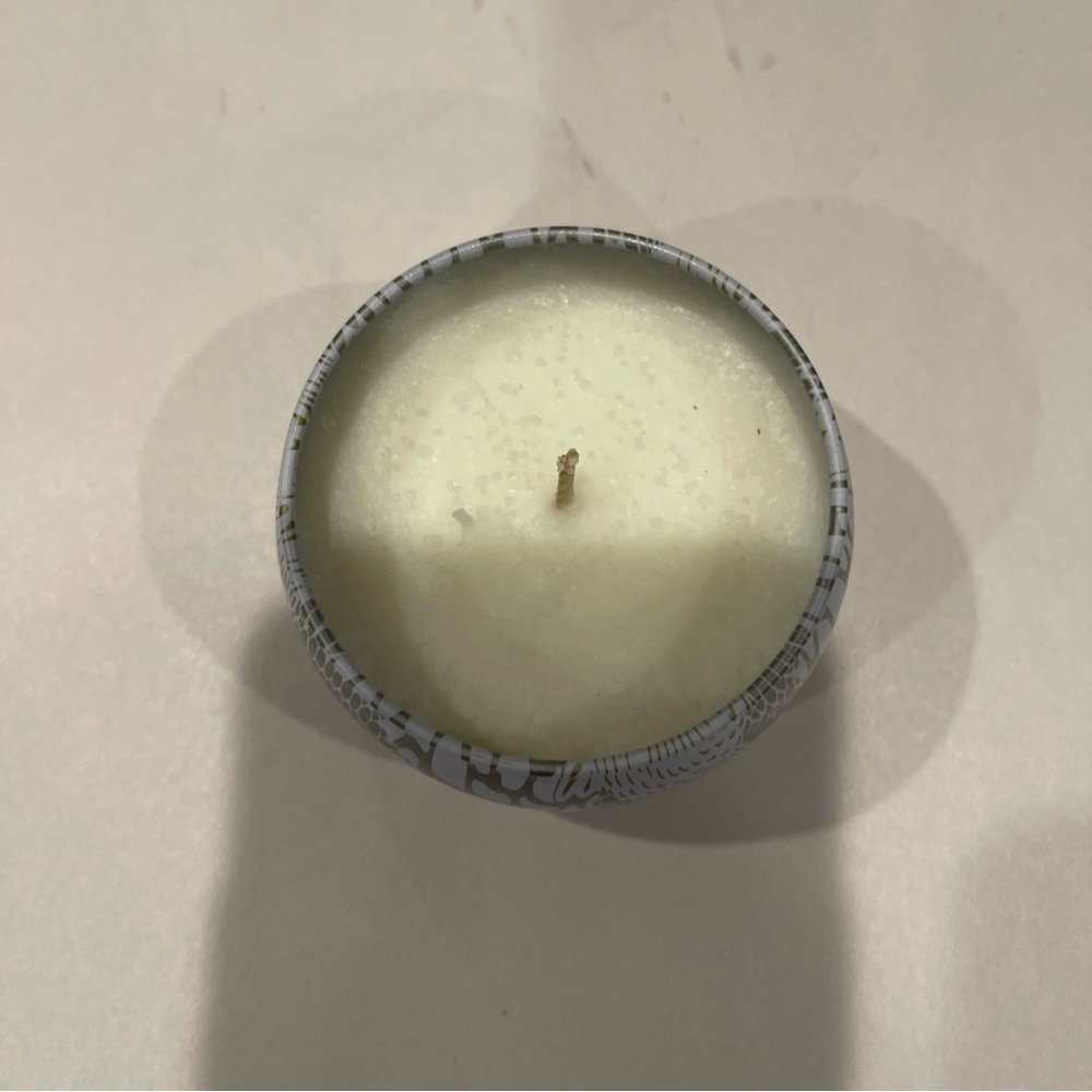 Voluspa SPARKLING CUVEE Luxury Tin Candle 4oz 113g Mini - Picture 3 of 3